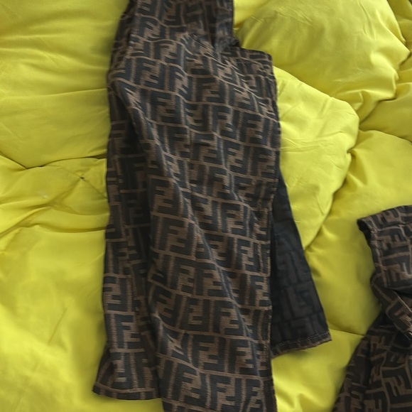 Fendi Brown Monogram Set with Sneakers sold Bundled asis - Picture 6 of 7